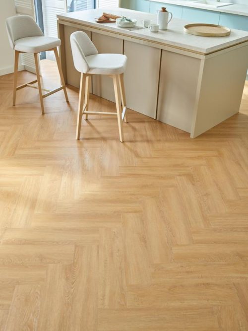 PODŁOGA WINYLOWA REGA UTAH OAK 6067556 HERRINGBONE VOX +ZINTEGROWANY PODKŁAD - obrazek 4