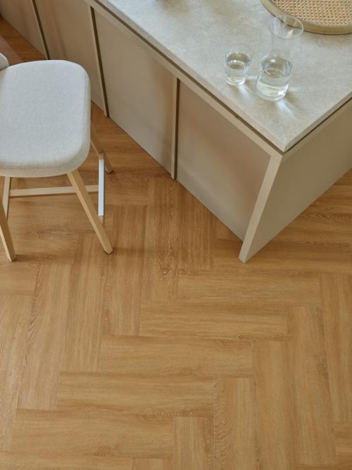 PODŁOGA WINYLOWA REGA UTAH OAK 6067556 HERRINGBONE VOX +ZINTEGROWANY PODKŁAD - obrazek 8