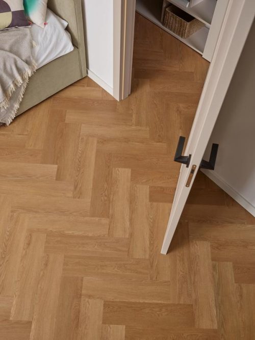PODŁOGA WINYLOWA REGA MONTANA OAK 6067557 HERRINGBONE VOX +ZINTEGROWANY PODKŁAD - obrazek 4